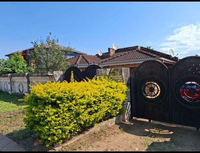 3 BEDROOM HOUSE FOR SALE IN LOUIS TRICHARDT